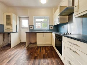 Photo 21- click for photo gallery